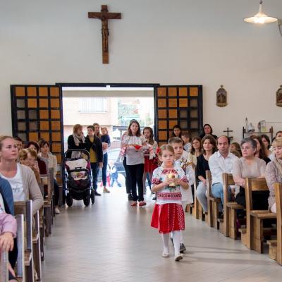 1 octombrie: Ladispoli (Italia): Comunitatea catolică românească îşi sărbătoreşte arhanghelii