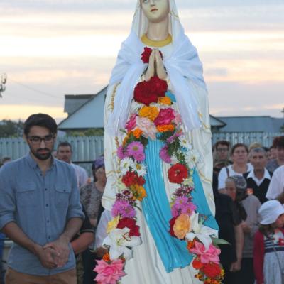 17 septembrie: Târgu Trotuş: Sărbătoare mariană aniversară