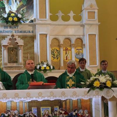 17 septembrie: Hălăuceşti: Liturghia de învestire a noului paroh