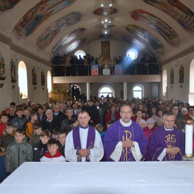 6-9 decembrie: Arini: Cu familia în drum spre Crăciun