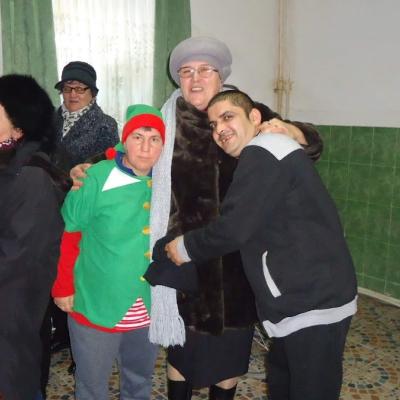 2 decembrie: Vincenţienii din Roman în vizită la Centrul Social Bozieni