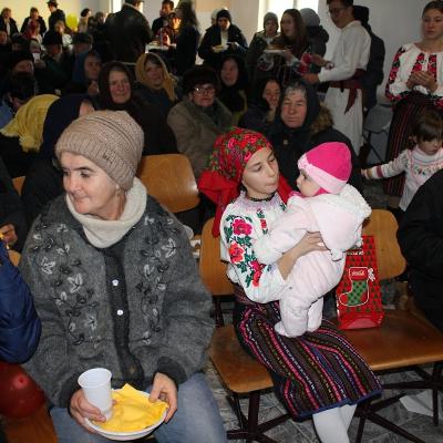 1 decembrie: Galbeni: În comuniune cu înaintaşii noştri facem sărbătoare