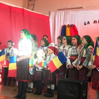 1 decembrie: Sărbătoare la Răchiteni - Rugăciuni, bucurie şi preţuire