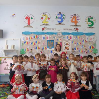 29 noiembrie: Săbăoani: Centenarul Marii Uniri prin ochi de copii