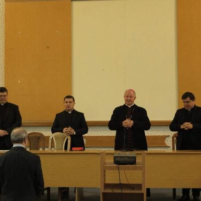 27 octombrie: Iaşi: Simpozionul naţional "Biblia şi istoria. Istoria biblică şi mesajul Sfintei Scripturi"
