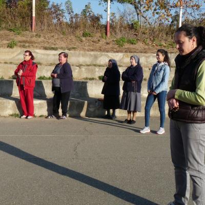 18 octombrie: Faraoani: Copiii şi rugăciunea Rozariului