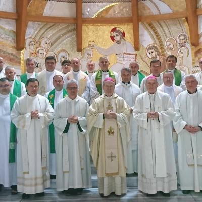 10-14 septembrie: Ciofliceni (Snagov): Exerciţii spirituale pentru preoţi