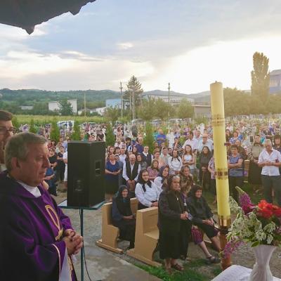 19 şi 21 august: Faraoani şi Valea Uzului: Liturghii în amintirea victimelor accidentului de la Valea Uzului din 1988