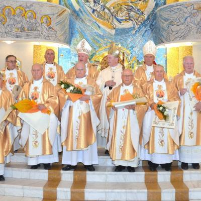 15 august: Iaşi (catedrală): Liturghia de hram şi jubileu de aur în slujirea preoţească