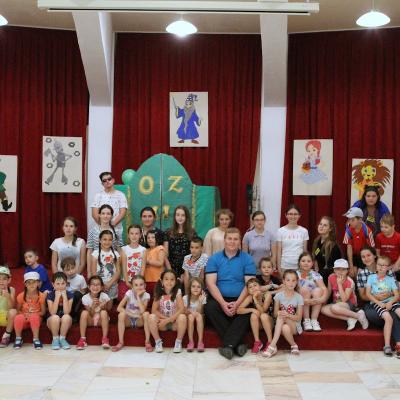 16-18 iulie: Iaşi: La campus, cu Dorothy în căutarea prieteniei