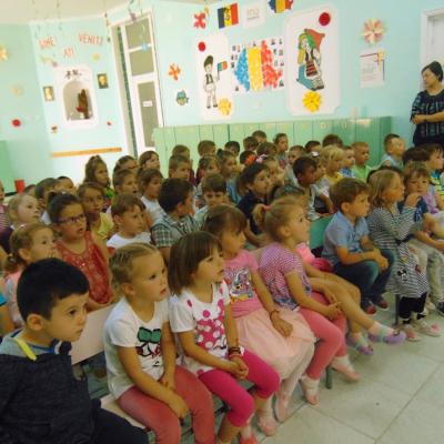 29-31 mai: Săbăoani: Cu aceiaşi preşcolari... dar în Şcoala Altfel