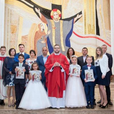 20 mai: Zaragoza: Prima sfântă Împărtăşanie