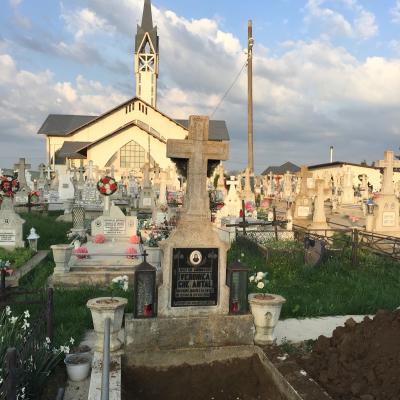 23 aprilie: Nisiporeşti: Exhumarea şi mutarea moaştelor venerabilei Veronica Antal
