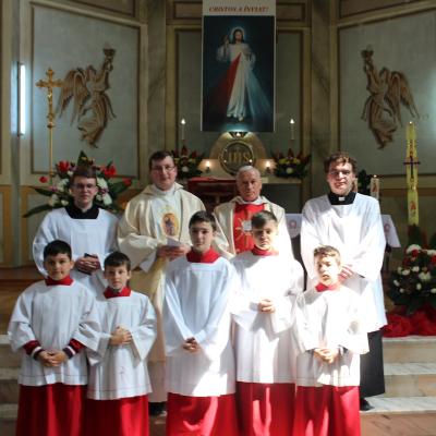 22 aprilie: Seminarişti în Duminica vocaţiei
