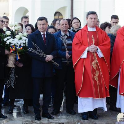 25 martie: Iaşi: Duminica Floriilor şi Ziua Mondială a Tineretului