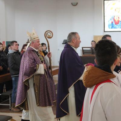 11 martie: Târgu Frumos: Vizita pastorală a ep. Aurel Percă