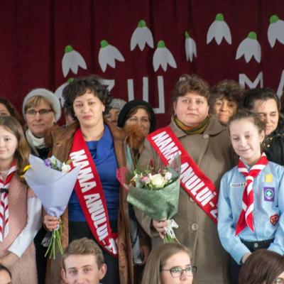 4 martie: Pildeşti: Ziua Mamei. Mariana Dimişcă - "Mama Anului Scout 2018"