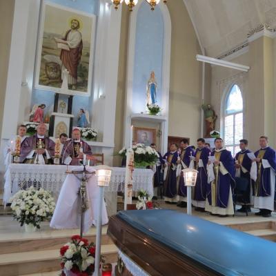 9 februarie: Cleja: Funeraliile părintelui Iulian Farţade