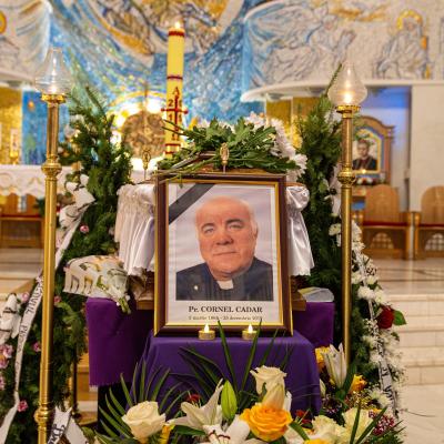 26 decembrie: Iaşi (catedrală): Sfântă Liturghie cu recviem pentru părintele Cornel Cadar