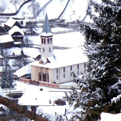 24-27 decembrie: Ciugheş: Din nou la sărbătoarea Naşterii Domnului