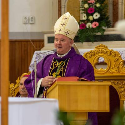 22 decembrie: Săbăoani: Dublă sărbătoare a ÎPS Aurel Percă