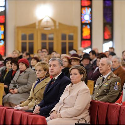 30 noiembrie: Iaşi: Requiem solemn pentru sufletul regelui Ferdinand I şi cel al reginei Maria
