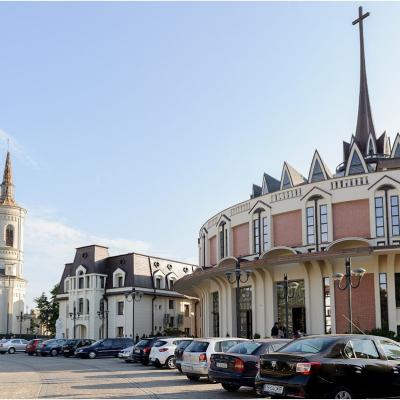 22 august: Iaşi: Hramul catedralei "Sfânta Fecioară Maria, Regină"
