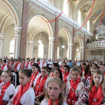 11 august: Săbăoani: Administrarea sfântului Mir în Parohia "Sfântul Mihail"