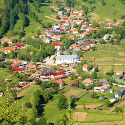 20-22 aprilie: Paştele în comunitatea Ciugheş