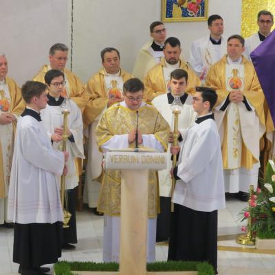 18 aprilie: Iaşi: Liturghia crismei şi ziua Preoţiei