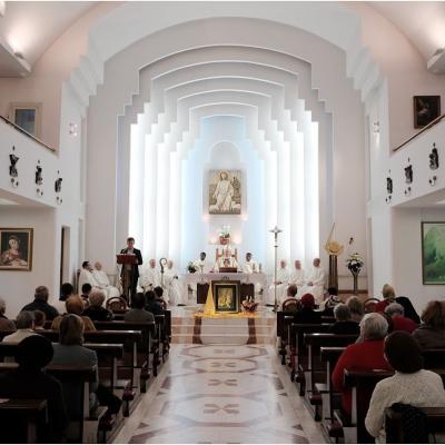 19 martie: Iaşi: Hramul Casei "Sfântul Iosif" a Fiicelor Sfintei Maria a Divinei Providenţe)