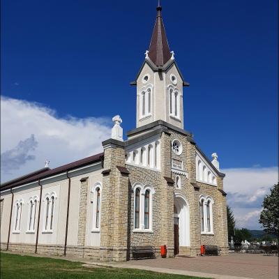 24 octombrie: Tuta: Consacrarea altarului nou construit, binecuvântarea capelei mortuare, a Centrului Social "Sfântul Iosif", a grotei şi a lucrărilor de renovare