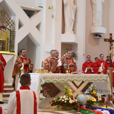 14 septembrie: Bacău: Mandat misionar la Biserica "Sfinţii Petru şi Paul"