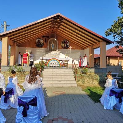 13 septembrie: Cleja "Sfântul Francisc": Emoţia Primei Sfinte Împărtăşanii