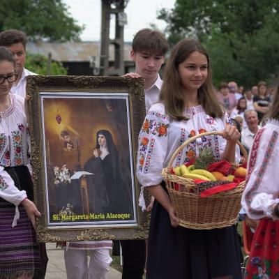 21 iunie: Nicolae Bălcescu: PS Iosif la hramul comunităţii. Foto: Ana-Maria Doboş