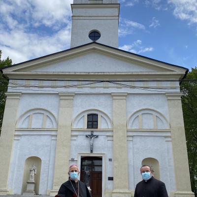 27 aprilie: Binecuvântarea şi donaţiile Sfântului Părinte au ajuns la Spitalul Judeţean de Urgenţă Suceava