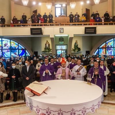 10 decembrie: Iaşi: Vizita PS Petru Sescu în Parohia "Sfânta Tereza a Pruncului Isus"