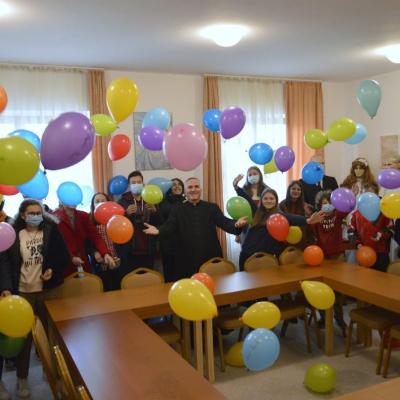 27 noiembrie: Traian: Întâlnire de formare cu adolescenţii şi tinerii la Centrul "Gaudium et spes"