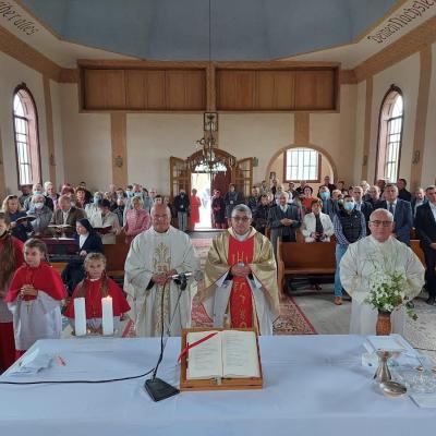 26 septembrie: Vatra Dornei: Biserica din Dorna Candrenilor în haină nouă