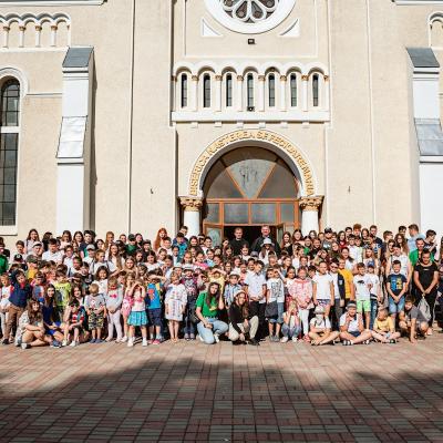 9-15 august: Hălăuceşti: Campusul mult aşteptat