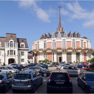 27 iunie: Iaşi: Prima Sfântă Împărtăşanie în Parohia "Adormirea Maicii Domnului"