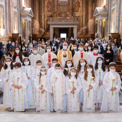 6 iunie: Roma: Prima Sfântă Împărtăşanie în comunitatea din San Vitale