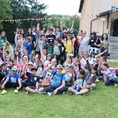 5 iunie: Valea Mare, Valea Seacă şi Faraoani: Sărbătoarea copiilor - ziua bucuriei, a emoţiei, a întâlnirii şi a prieteniilor