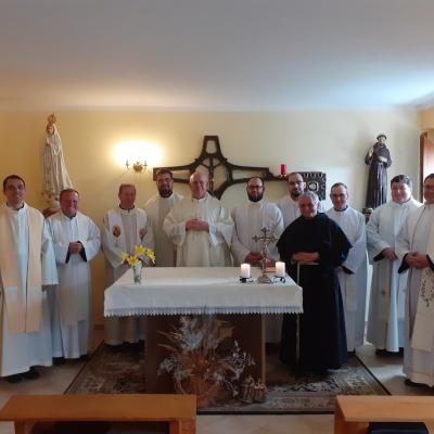 18-23 aprilie: Viişoara: Prima serie de exerciţii spirituale a fraţilor franciscani