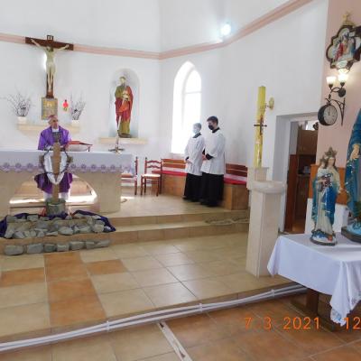 7 martie: Slobozia: Slobozia: Binecuvântarea a două statui care o reprezintă pe Sfânta Fecioară Maria