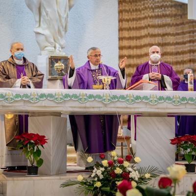 18 ianuarie: Gherăeşti: Funeraliile părintelui Ioan Lungu