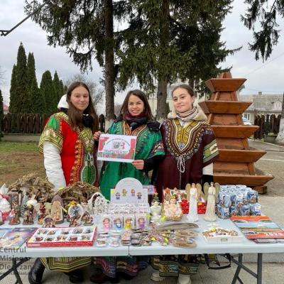 CMD: "Aprinde lumina bucuriei în casa ta şi în inima unui copil din Africa" - Oferă un cadou de Crăciun