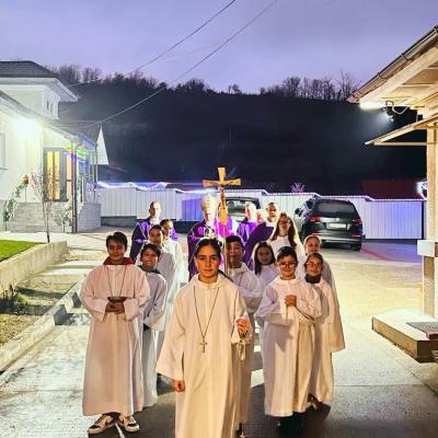15-18 decembrie: Mărgineni: Misiuni populare în Parohia "Sfânta Fecioară Maria, Regină"