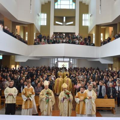 30 octombrie: Oneşti: Triplă sărbătoare la Sanctuarul "Fericitul Ieremia"