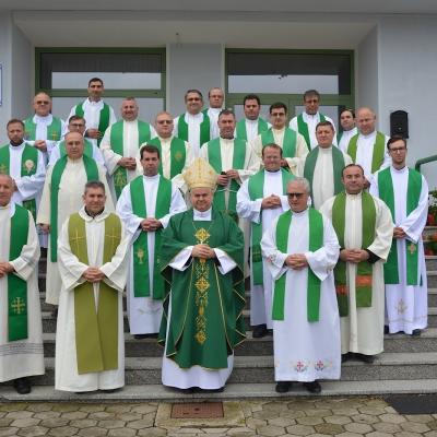 10-14 octombrie: "Căi spre sfinţire". Exerciţii spirituale pentru preoţi la Traian